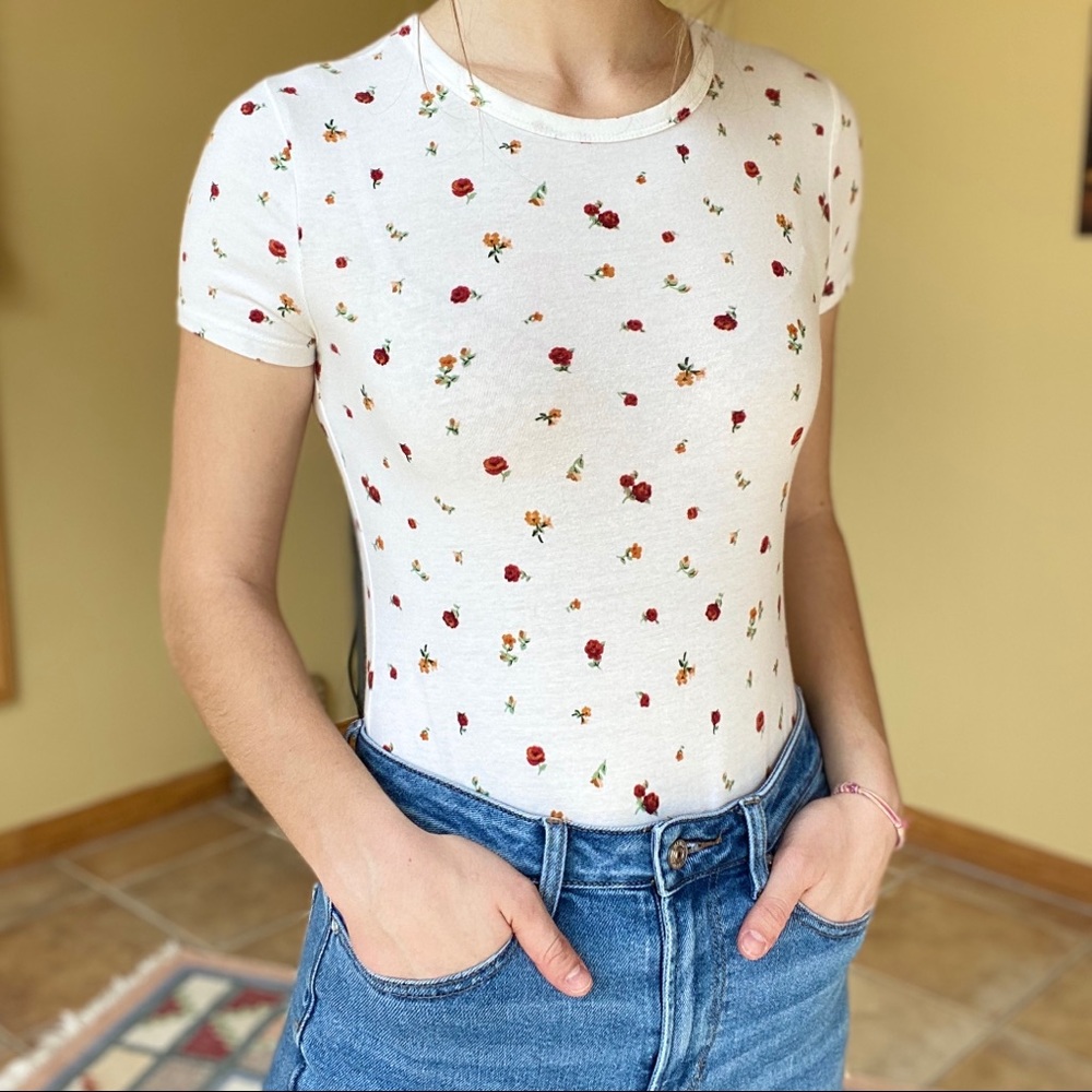 T-shirt floral bodysuit